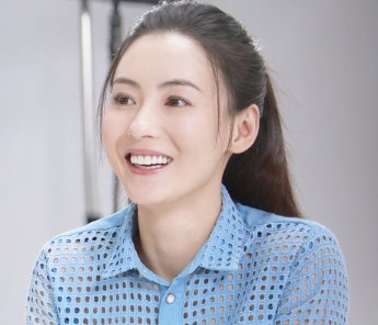 张柏芝开新店和谢霆锋成“邻居”，两人关系成谜，是恋恋不舍还是悔不当初?
