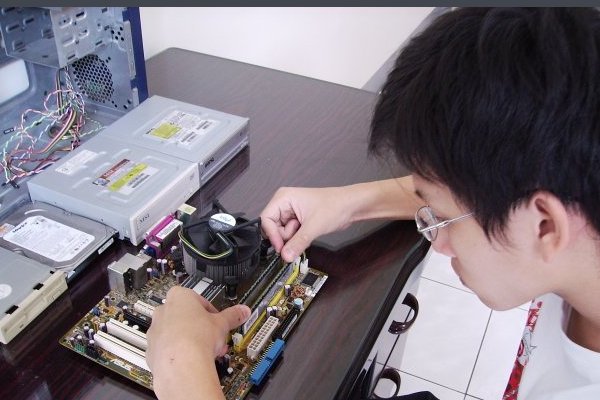 华硕a58主板最好可以用什么cpu和显卡