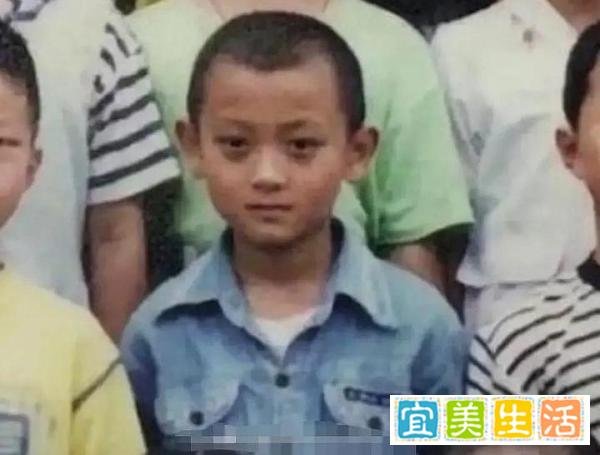 本人黑眼圈声明：跟私生活无关，请放心交友！