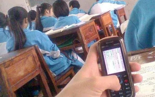 江西一中学全面禁用手机,学校如何回应的?