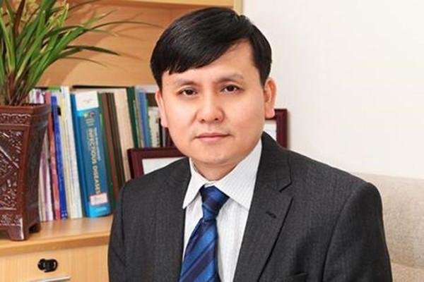 张文宏与哥哥同台演讲,他的哥哥是做什么的?