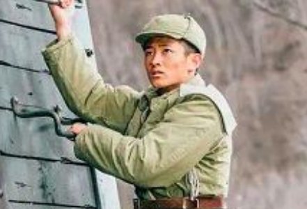 《长津湖》张小山扮演者是谁?