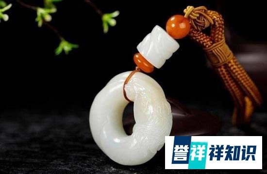 和田玉和翡翠哪个更贵更有价值?