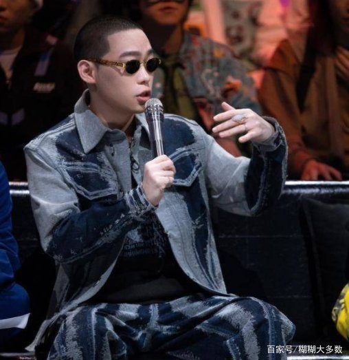 少年说唱企划灵超Rap首秀,李荣浩不投的原因是什么?