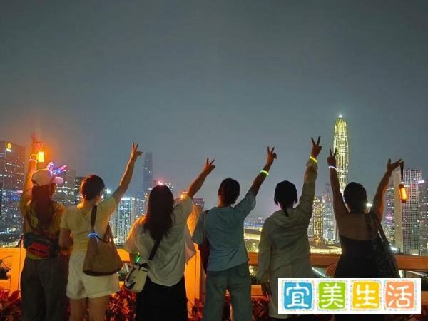 五五户外:莲花山夜徒 深圳户外徒步 与城市的一次温柔对话