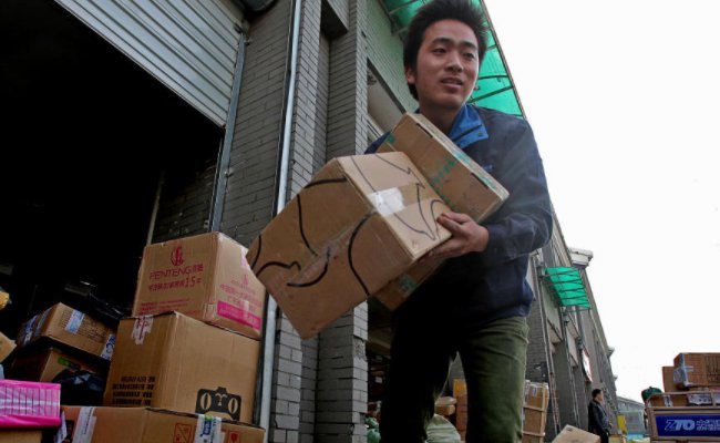 三家快递公司确定涨派费,对快递员有哪些影响?