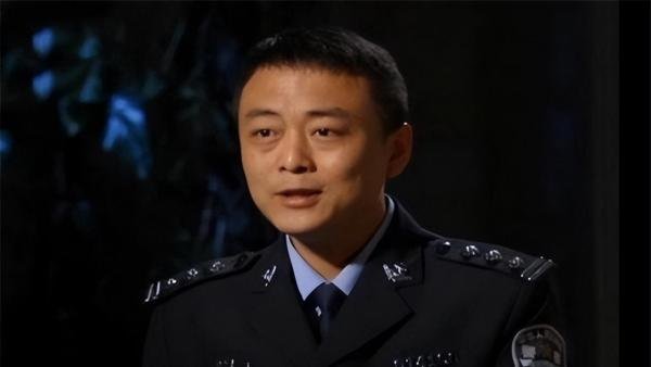 哈尔滨碎尸案回顾：他猎杀10名陪侍女碎成肉末，发小警察千里追凶