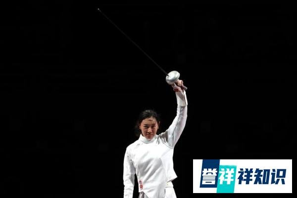 孙一文夺第三金，摘下口罩瞬间美翻众人，不少人怒赞比李小冉还美