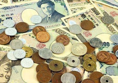 辨析题：“金银天然不是货币，但货币天然是金银。”
