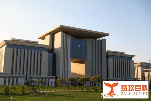 筹备六年,埃及开始“迁都”:新城建在沙漠中,地标建筑由中企承建