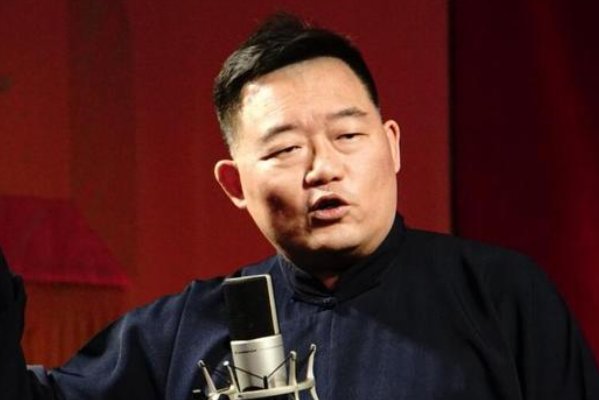 相声演员郑好被聘为大学教授,他和郭德纲是什么关系?