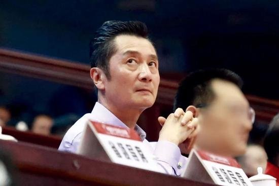 山东“万亿国企”原掌门人被查，这种现象说明了什么？