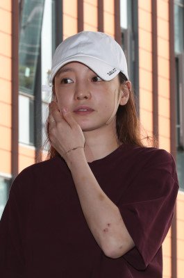 具荷拉被前男友崔钟范殴打、偷拍等，竟才获刑一年？