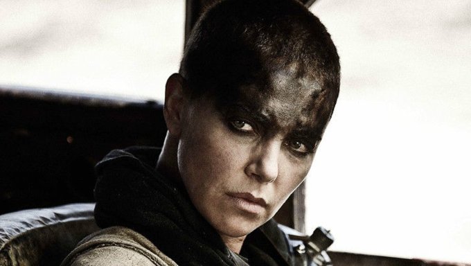如何评价 2015 年的电影《疯狂的麦克斯4:狂暴之路》(Mad Max: Fury Road)?