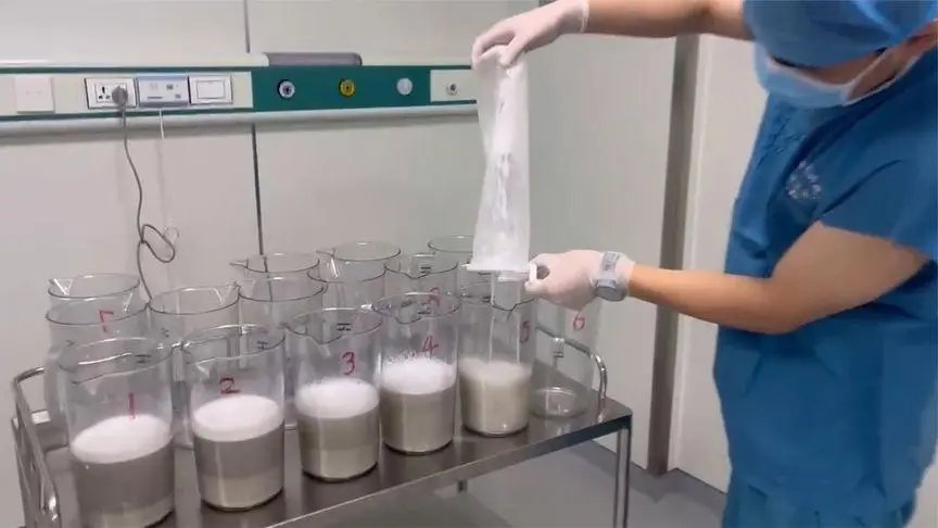 罕见！男子肺里洗出17升“牛奶”样液体，这液体究竟是什么物质？