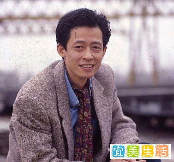狂人王志文，抬着进考场参加中戏考试，1人独挑30家媒体联合炮轰，凭借1700字超长台词一战封神