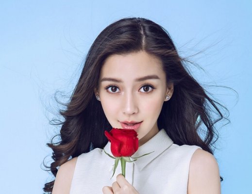 杨颖不再沉默,低调回应婚变的传闻,做法让人忍不住潸然泪下,怎么回事?