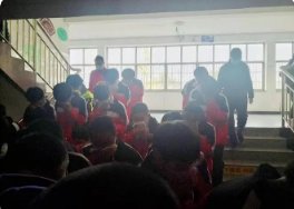 浙江一高校现疫情,3千余名师生转移,疫情大范围传播的可能性有多大?