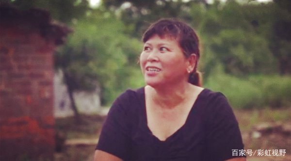 宋小女照顾儿女20多年,是否也应该得到前夫的一定补偿?