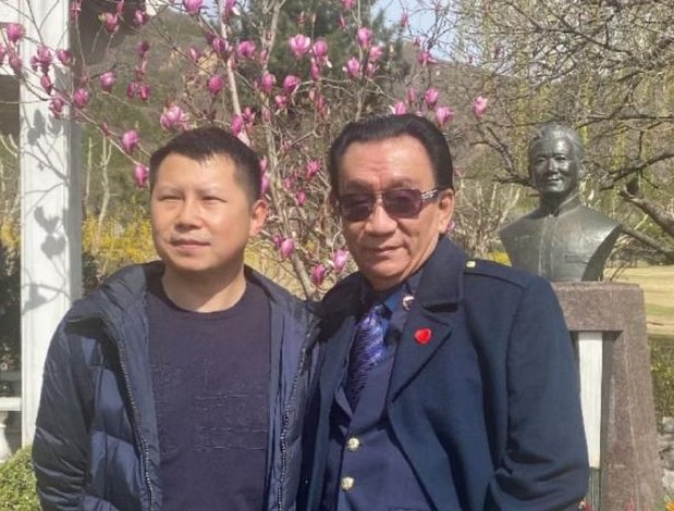 侯耀华发声明澄清捐款30元传闻,你怎么看待这次老艺术家口碑崩塌的事件?