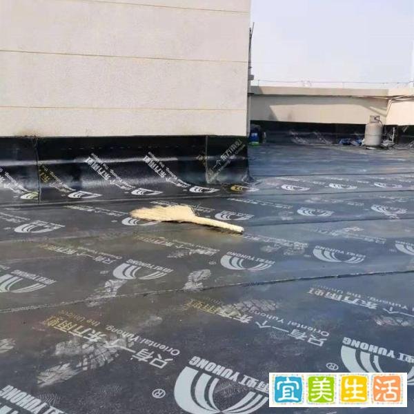 顶楼已经做过防水,多次修补之后还漏水,咋办呀?