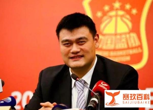 周琦郭艾伦再落选，乔帅的用人2次惹争议，姚明不选2中锋将后悔