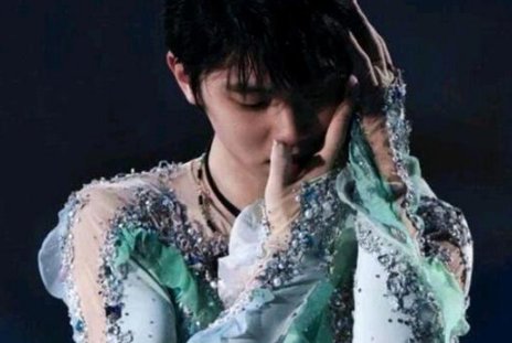 羽生结弦完成了个人的首次公演，他有哪些经典的闪光时刻呢？