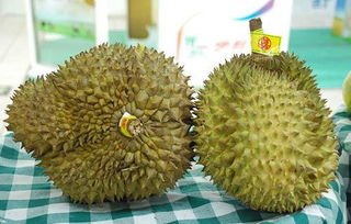男子偷2个榴莲被抓,称太香没忍住,如何看待他的做法呢?