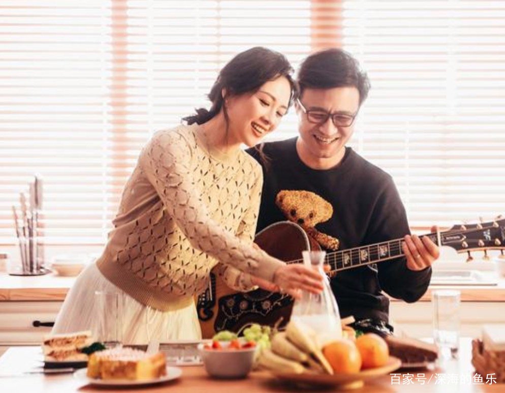 章子怡隐藏的太深,汪峰带女儿去做亲子鉴定,究竟发生了什么?