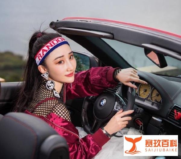 奥运冠军陈定昨日大婚，新娘是跨界女强人，豪车成堆，大钻戒亮眼