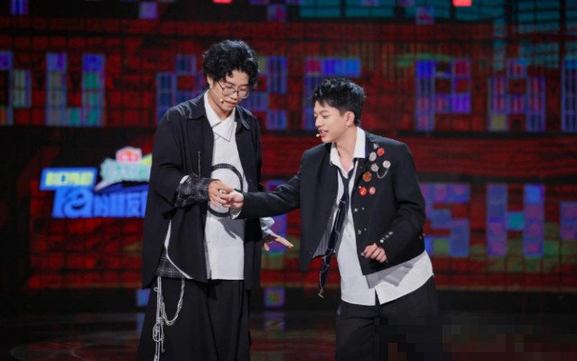 徐浩伦谭湘文和奇志大兵的关系