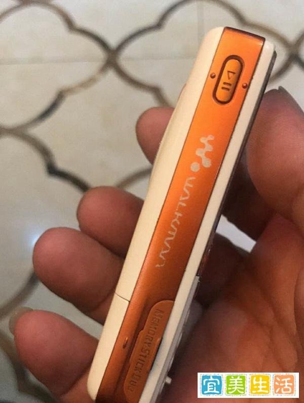 闲鱼50元入手索爱W800,还是Walkman好玩!