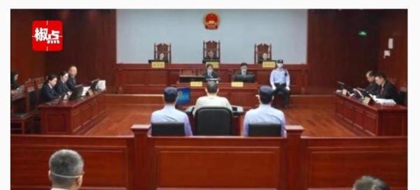 复旦大学教师杀学院书记案姜文华一审死缓，留洋数学博士为何杀人