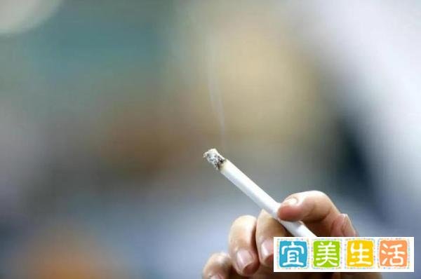 男子日抽百根烟啤酒当水喝患多种癌症,多次进行手术,多次复发!