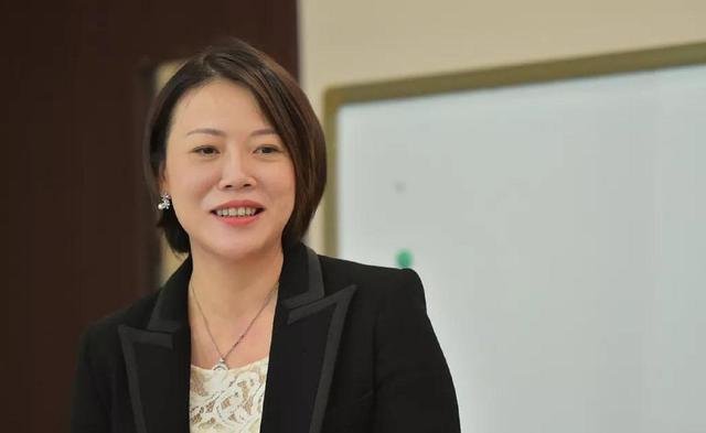 杨惠妍第九次成中国女首富，她现在的身价有多高？