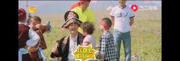 轩轩和草原男孩的摔跤,一点感触