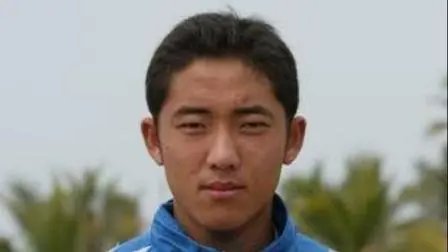 前中甲球员王若吉染新冠后去世，去世前曾有过哪些异常？