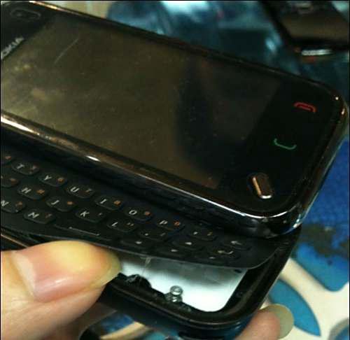 诺基亚N97mini拆机教程