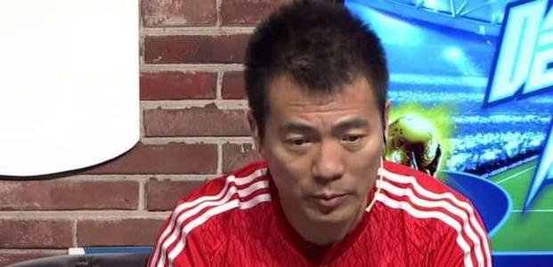 C罗发文悼念老马,为何会引黄健翔不满?