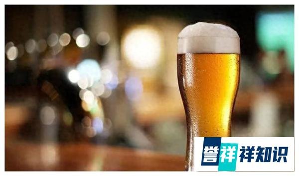 震惊,工人往青岛啤酒原料仓里小解,史上最贵的一泡尿100亿!