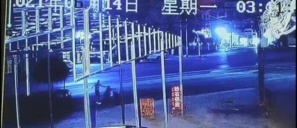 足浴店老板杀害捡垃圾的7旬老太，只因赔偿12万，二审被判无期