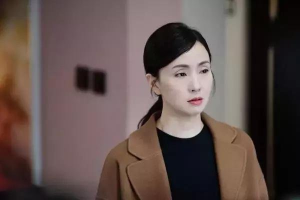 《向往的生活》中,大家如此对陶虹,为什么她到哪都受欢迎?