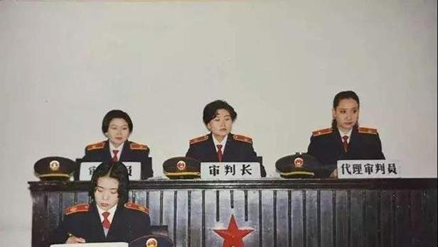 河南安阳杀人案:30岁女子遇害,为何吃瓜群众看热闹也被抓判死刑呢?