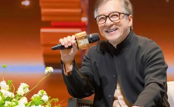 成龙死了没有