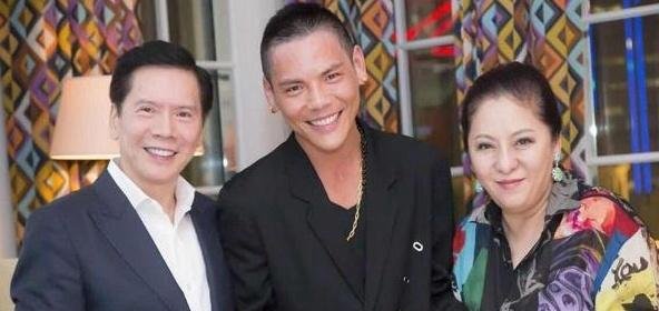 李连杰唯一承认的弟子，如今34岁身价上亿高大帅气，圈中无人敢惹