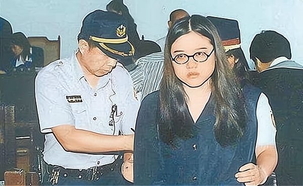 洪晓慧案回顾：因渣男与好友争风吃醋，后用强酸将好友溶尸！结果如何？