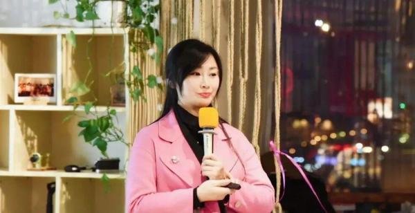 期货人物传记—“期货女神”侯婷婷（侯沐泽）