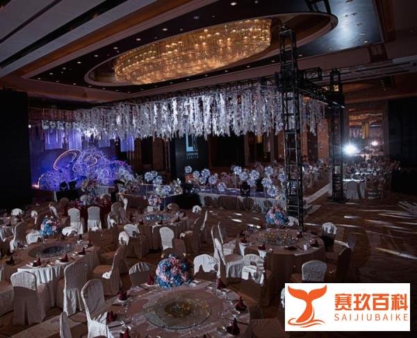 婚宴酒席多少钱一桌，酒席座次怎么安排？