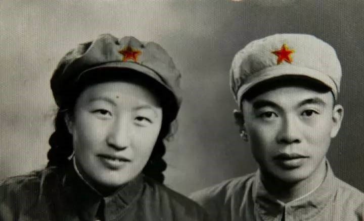 曾雍雅夫人简介
