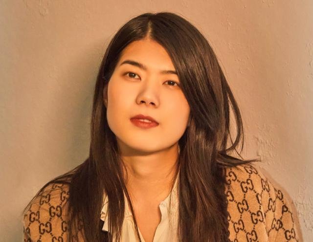 杨笠讲述被网暴心情,她当初为何会被网暴?